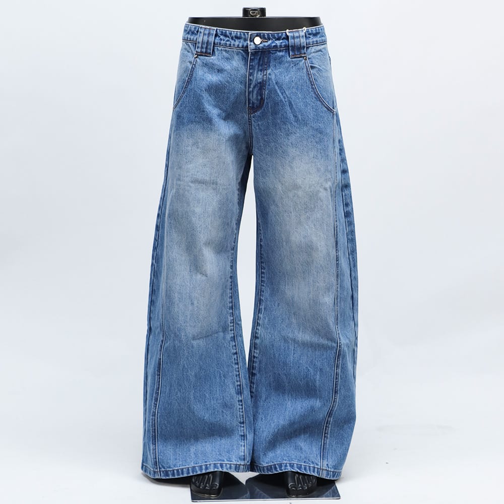 Barrel Jeans – Light Blue Wash (Preorder)