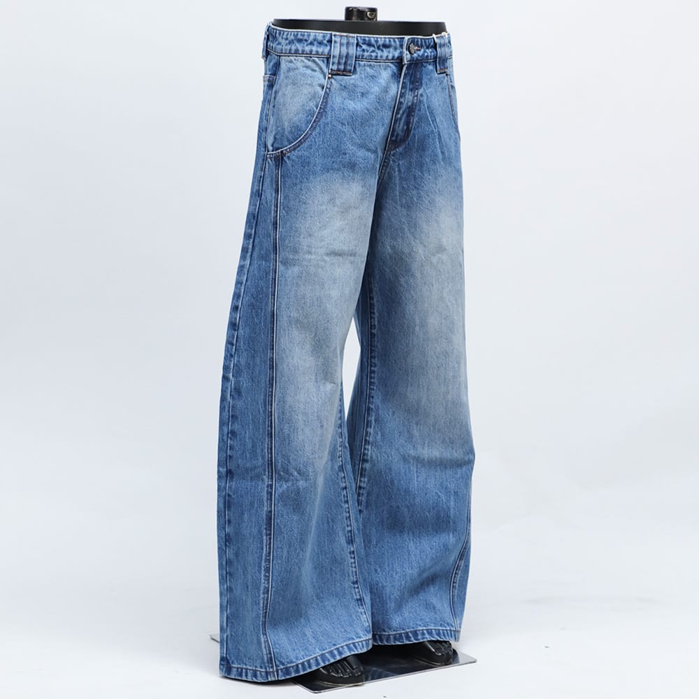 Barrel Jeans – Light Blue Wash (Preorder)